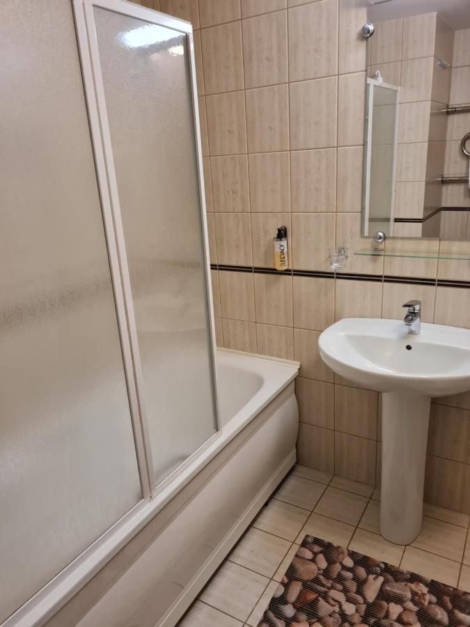 Marine Hotel Jūrkalne エクステリア 写真